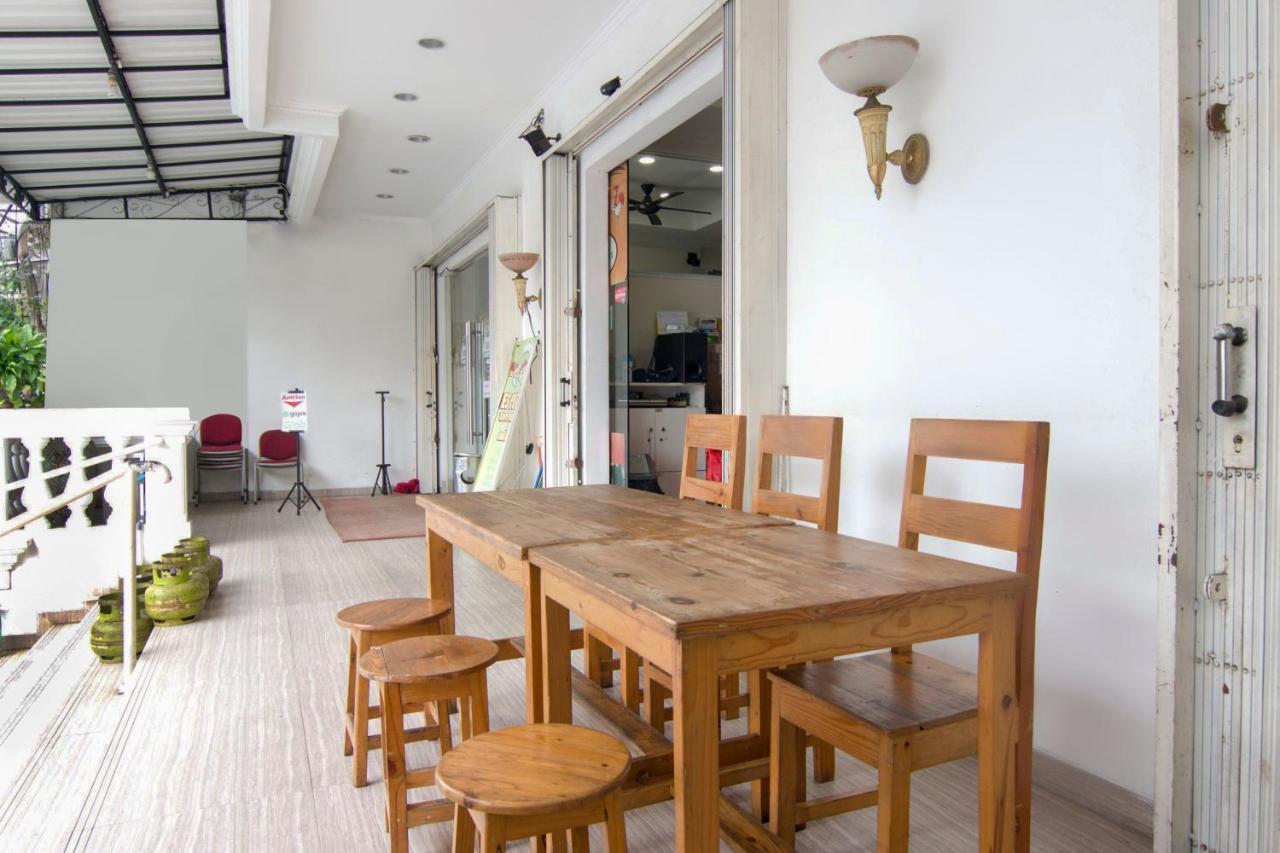 Oyo 3733 Guntur 40 Residence ジャカルタ エクステリア 写真