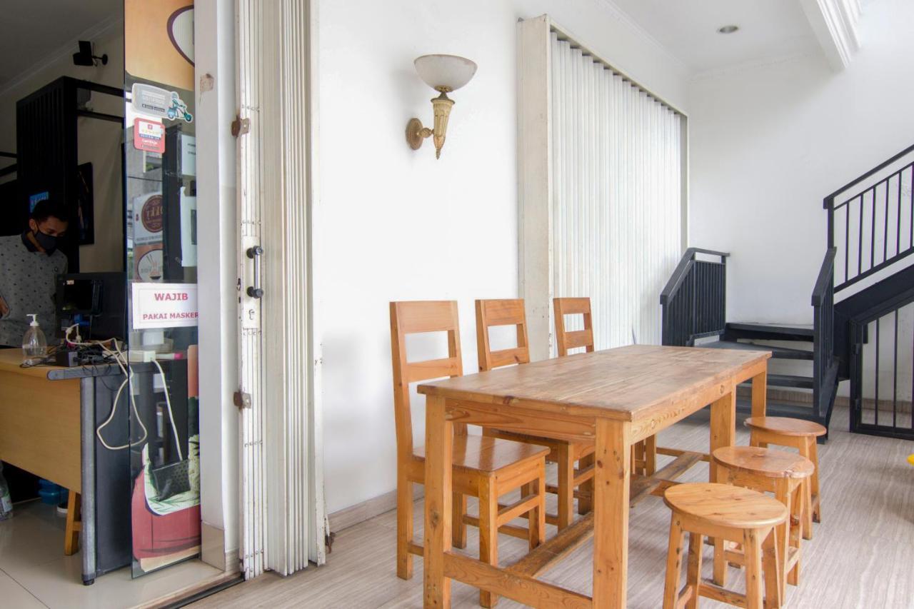 Oyo 3733 Guntur 40 Residence ジャカルタ エクステリア 写真